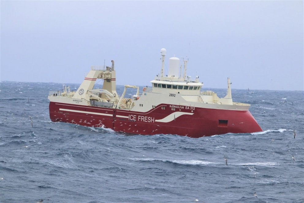Björúlfur EA 312 á miðunum/myndir samherji.is