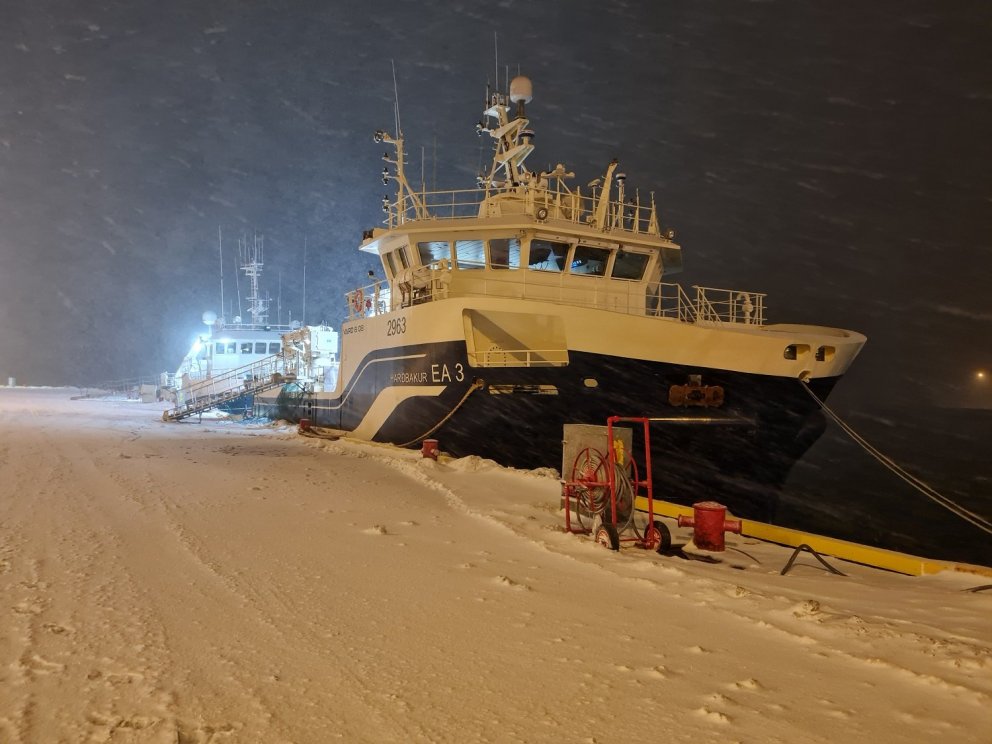 Harðbakur EA við bryggju í Grundarfirði/myndir samherji.is