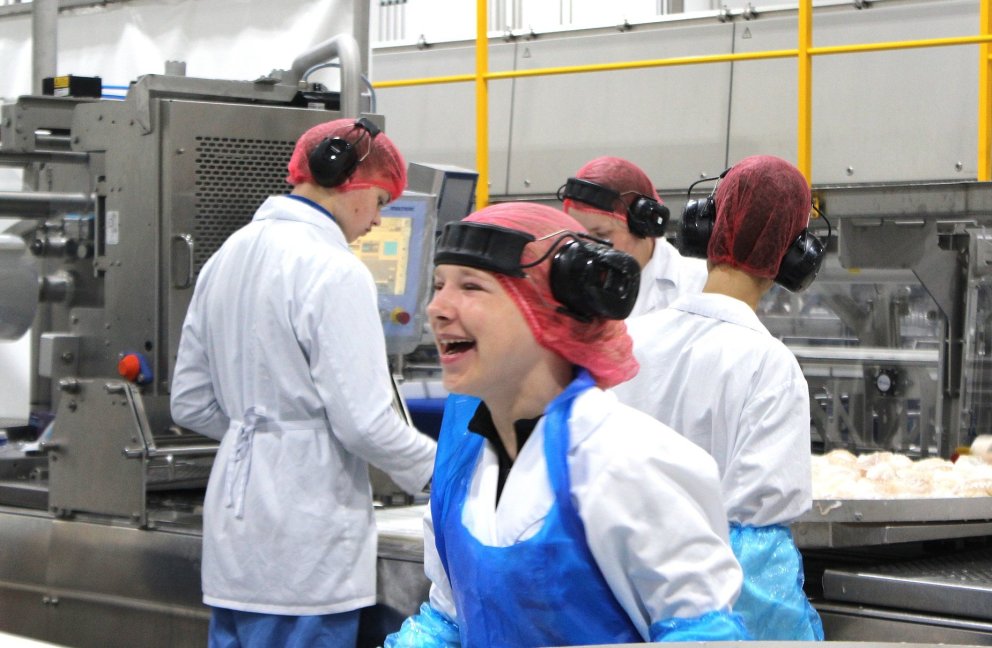 Gaman í vinnunni. Sóldís Lilja Jónsdóttir/ myndir/samherji.is