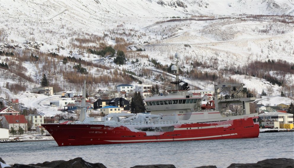 Margrét EA við komuna til Eskifjarðar/myndir samherji.is