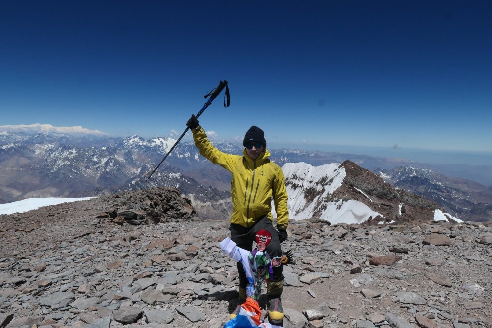 Stefán Viðar Þórissin skipstjóri á Snæfelli EA 310 á toppi Aconcagua, hæsta fjalli Suður-Ameríku / m…