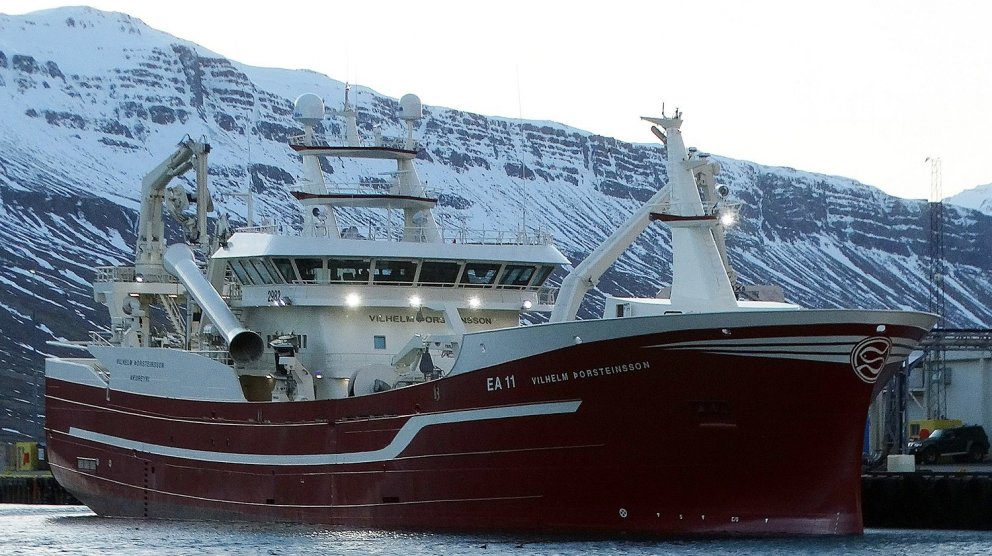 Vilhelm Þorsteinsson við bryggju í Neskaupstað/mynd:Hákon Ernuson